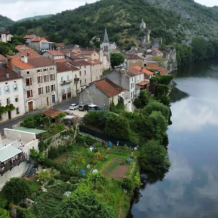 Maison Au Bord Du Lot