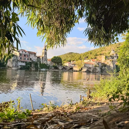 Maison Au Bord Du Lot بيت للعطل